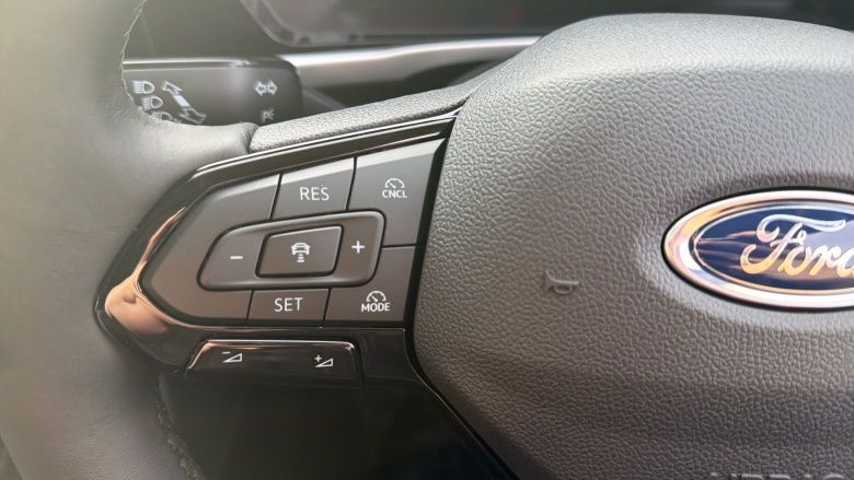 Ford Transit Connect 230 L2 Diesel 2.0 EcoBlue 102ps Limited Van